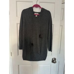NWOT PLY Cashmere Hoodie/High/Low Sweater. Grey, Size M